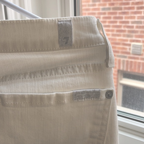 7 For All Mankind White Crop Jeans - Picture 3 of 6